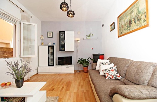 Kali Apartment | Apartment Lilian