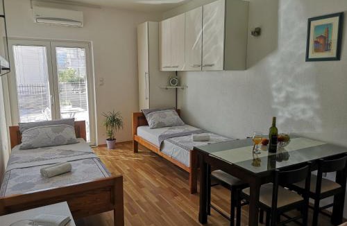 Podstrana Apartment | Apartment Linda