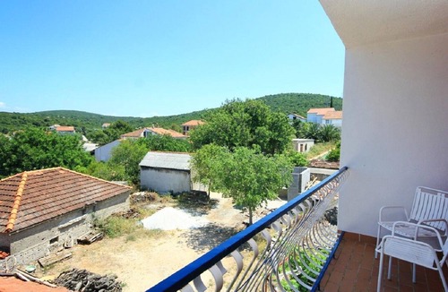 Loviste Apartment | Apartment Ljube (102801-A1) - Loviste