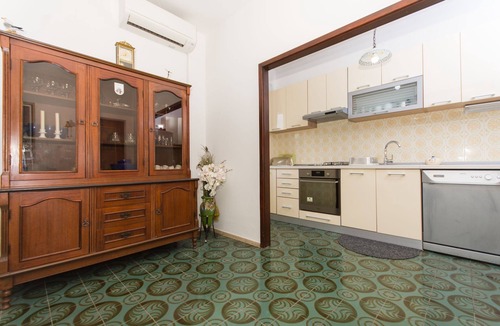 Seget Donji Apartment | Apartment Lorenzo (54901-A1) - Seget Donji