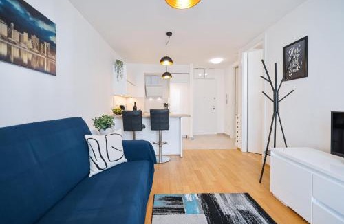 Zadar Apartment | Apartment Lorenzo - cozy apartment with balcony & free parking