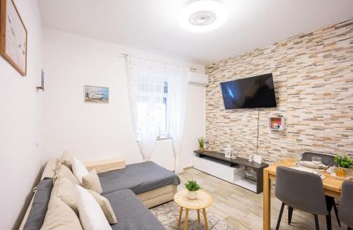 Jablanac Apartment | Apartment Lucija
