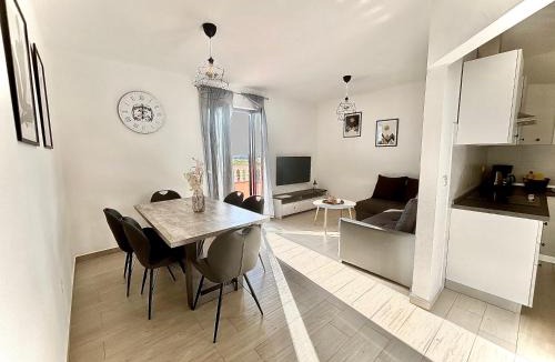 Seget Apartment | Apartment Luna