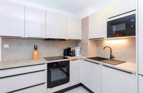 Znjan Apartment | Apartment Luz Split, private parking spot in the garage