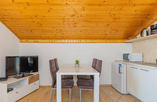 Maslenica Apartment | Apartment Maja by Interhome