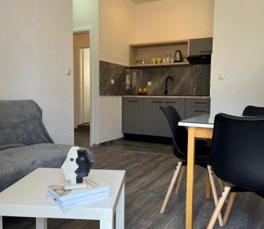 Bidol Apartment | Apartment Makarska M&I, FREE PRIVATE PARKING
