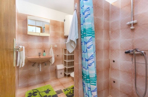 Tribunj Apartment | Apartment Malaga - comfortable and free parking: A2 B(4+1) - Tribunj, Riviera Sibenik, Croatia