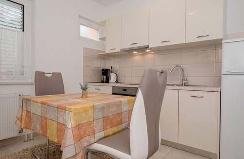 Palit Apartment | Apartment Mar- 150 m from sea A5(2) - Palit, Island Rab, Croatia