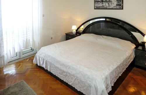 Kali Apartment | Apartment Marija by Interhome