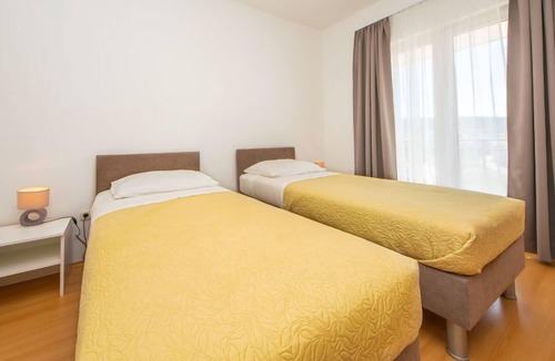 Vinisce Apartment | Apartment Maslina in Vinišće - 4 persons, 2 bedrooms