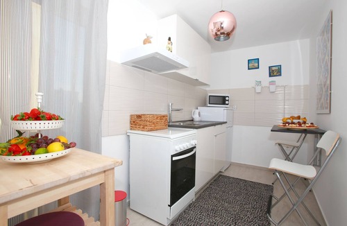 Bogovici Apartment | Apartment MELIN :One-Bedroom Apartment with Terrace and Sea View