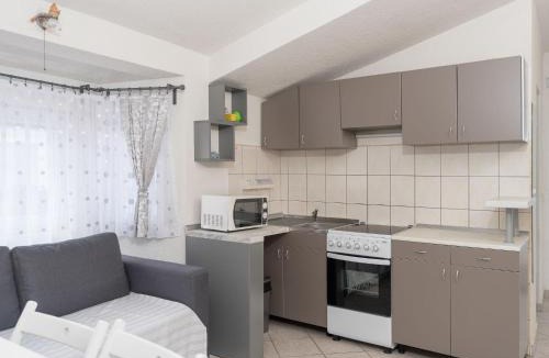 Krusevo Apartment | Apartment Mia-2 by Interhome
