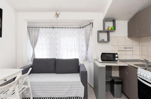 Krusevo Apartment | Apartment Mia-2 by Interhome