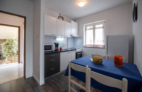 Ika Apartment | Apartment Miriam (110841-A1) - Icici