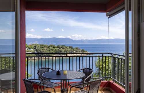 Drenje Apartment | Apartment mit Wunderschönem Meerblick nur 5 Minuten vom Strand Entfernt