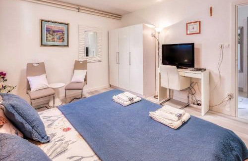 Njivice Apartment | Apartment Moracea