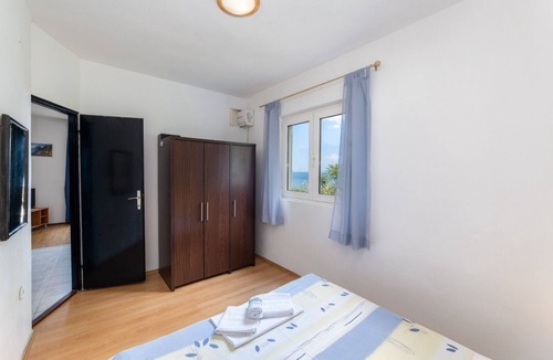 Brist Apartment | Apartment More - 60m from the sea: A3 Sime(2+2) - Brist, Riviera Makarska, Croatia