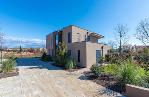 Karigador Villa | Apartment near beach in Istria