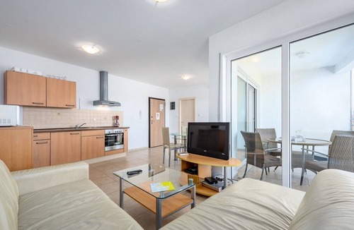 Monterol Apartment | Apartment near the sea