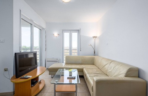 Monterol Apartment | Apartment near the sea