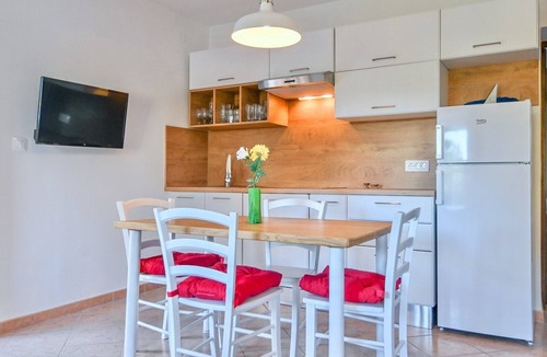 Nerezine Apartment | Apartment NERISSA with sea view by the sea in Nerezine