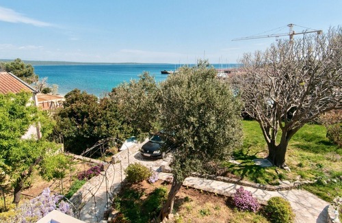 Nerezine Apartment | Apartment NERISSA with sea view by the sea in Nerezine