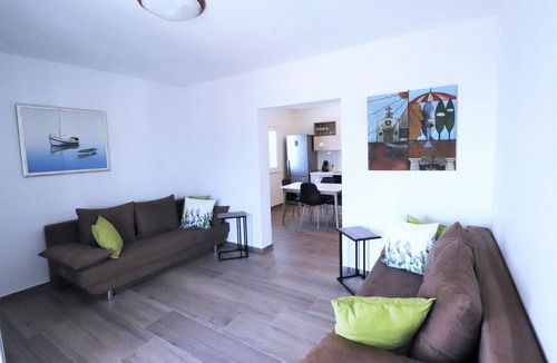 Businci Apartment | Apartment on Čiovo with Large Balcony