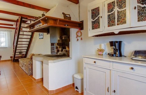 Veli Losinj Apartment | Apartment on Hill/Franko B4