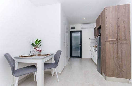 Igrane Apartment | Apartment On the beach (58811-A1) - Igrane