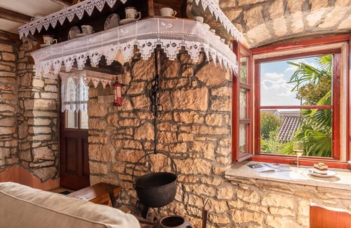 Peresiji Apartment | Apartment Peresiji AUC with Shared pool
