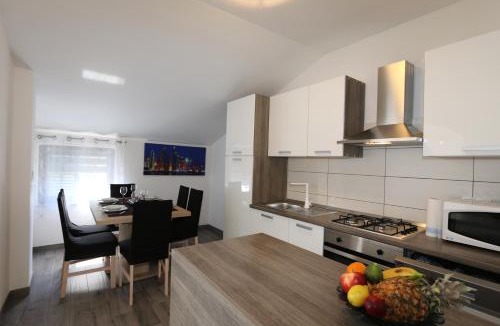 Polje Apartment | Apartment Petra