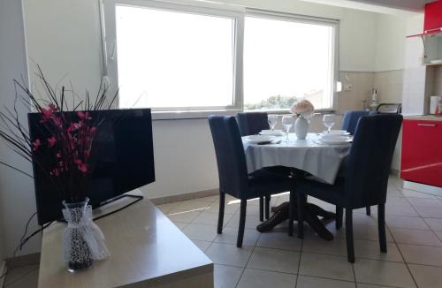 Dugi Rat Apartment | Apartment Petra