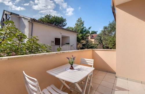 Artatore Apartment | Apartment Pineta 1, offers you comfort for your ideal vacation, located in Artatore.