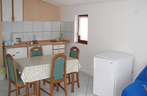 Murter Apartment | Apartment Port - great loaction and free parking: A1 Veliki(4+1) - Murter, Island Murter, Croatia