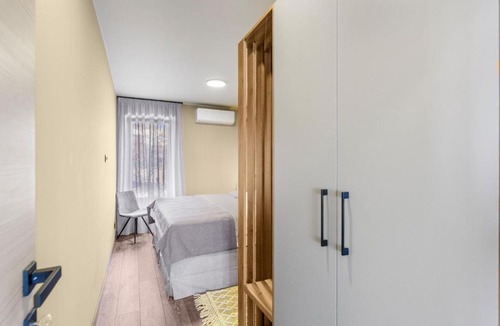 Karigador Apartment | Apartment Quercus Village APP 1 mit privatem Pool by Interhome
