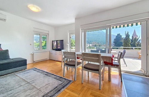 Gradac Apartment | Apartment Rilić by Interhome