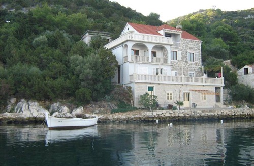 Zaklopatica Apartment | Apartment Riva - Two Bedroom Apartment with Sea View (1)