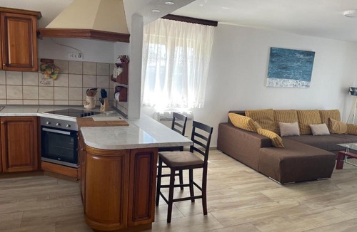 Antenal Apartment | Apartment Rosello with private parking place 50m from the beach