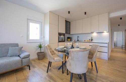 Batinici Apartment | Apartment Ružmarin Residence J beach parking included