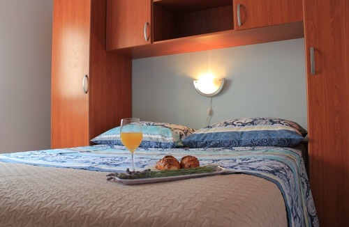 Lukoran Apartment | Apartment Ružica - 50m from the sea A3-Orhideja(4) - Lukoran, Island Ugljan, Croatia