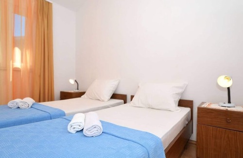 Mastrinka Apartment | Apartment Sima - 100m from beach: A2(2+2) - Mastrinka, Island Ciovo, Croatia