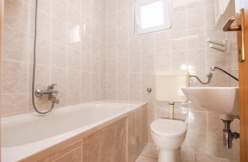 Mastrinka Apartment | Apartment Sima - 100m from beach: A2(2+2) - Mastrinka, Island Ciovo, Croatia