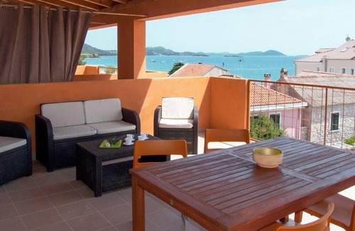 Pakostane Apartment | Apartment Sime A5 with balcony in Villa Vulin. top location !
