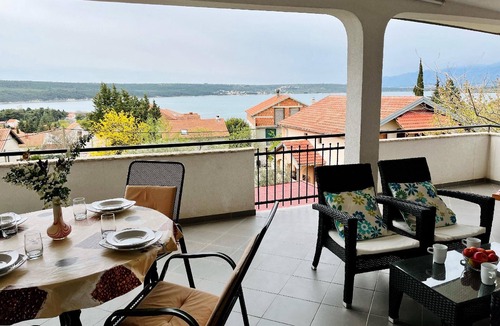Gornji Karin Apartment | Apartment Steela in Karin Gornji