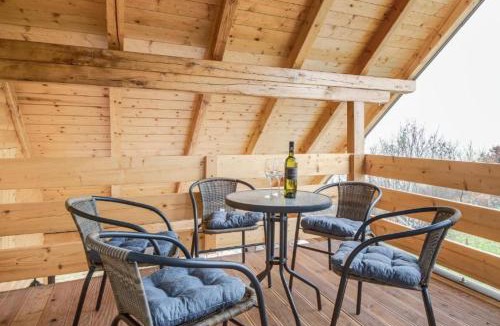 Cetingrad Apartment | Apartment Stone and Wood