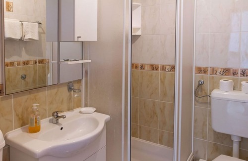 Povljana Apartment | Apartment Super - 50 m from pebble beach: SA4 Thea - 2.kat(2+1) - Povljana, Island Pag, Croatia