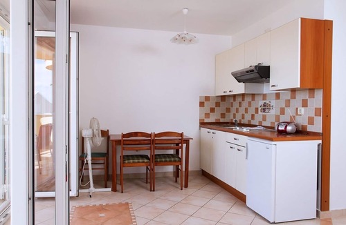 Povljana Apartment | Apartment Super - 50 m from pebble beach: SA4 Thea - 2.kat(2+1) - Povljana, Island Pag, Croatia