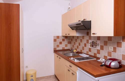 Povljana Apartment | Apartment Super - 50 m from pebble beach: A11 Tommy (2+2) - Povljana, Island Pag, Croatia