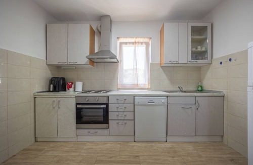 Supetar Apartment | Apartment Toma (56181-A1) - Supetar - island Brac