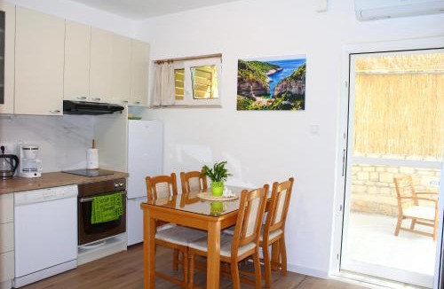 Komiza Apartment | Apartment Teraferma 2